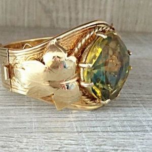 Gorgeous signed piece